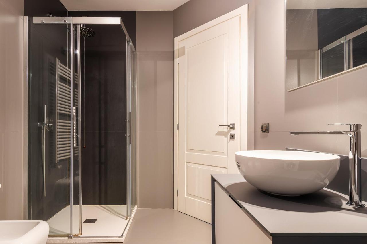 Easyhomes - Brera Luxury Suites Milano Exteriör bild