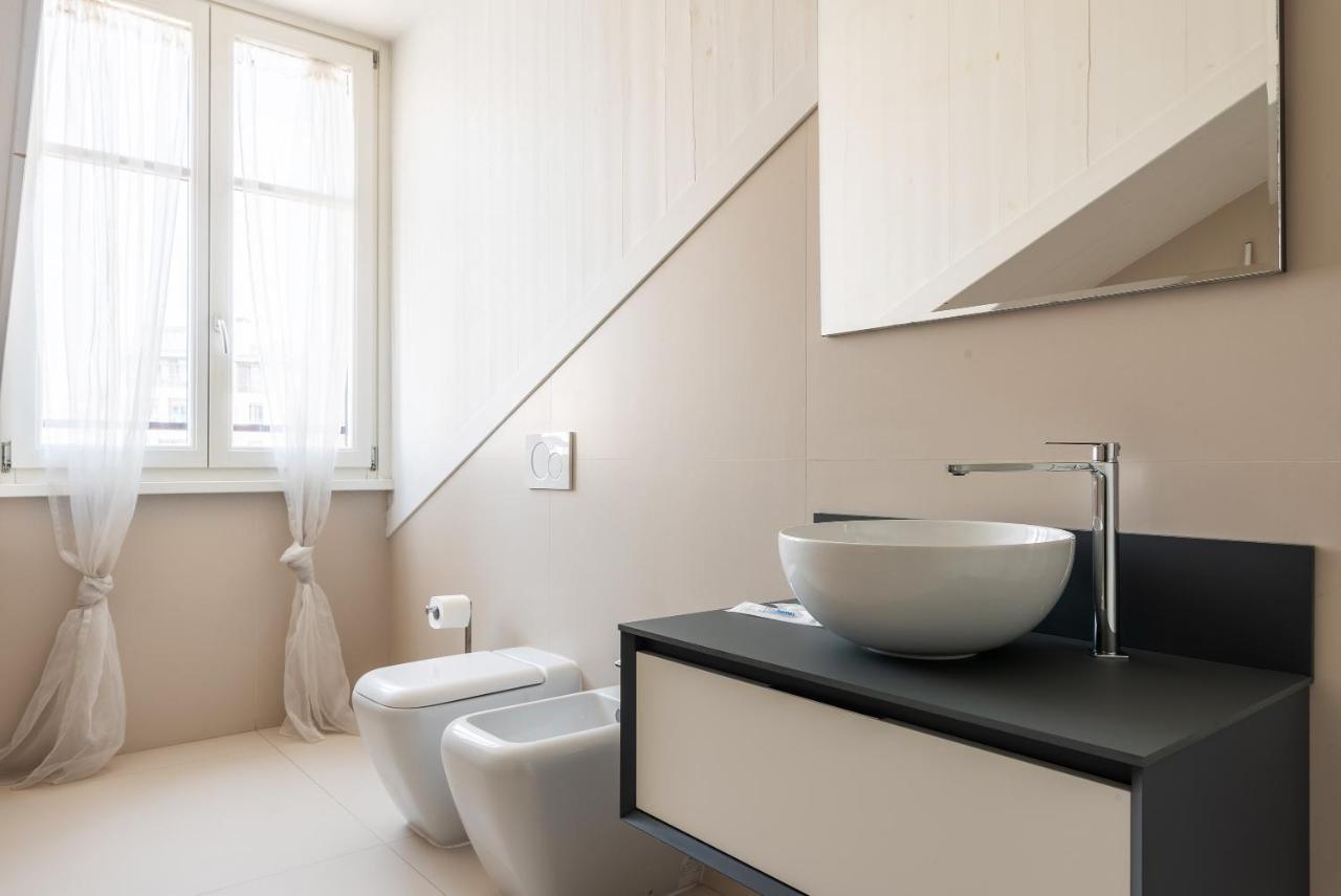 Easyhomes - Brera Luxury Suites Milano Exteriör bild